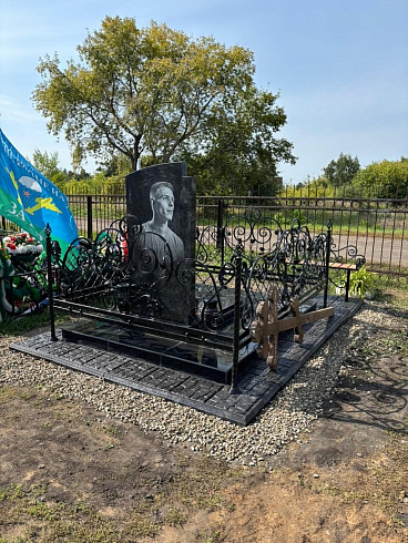 Памятник 1,40м. Фрезерованный